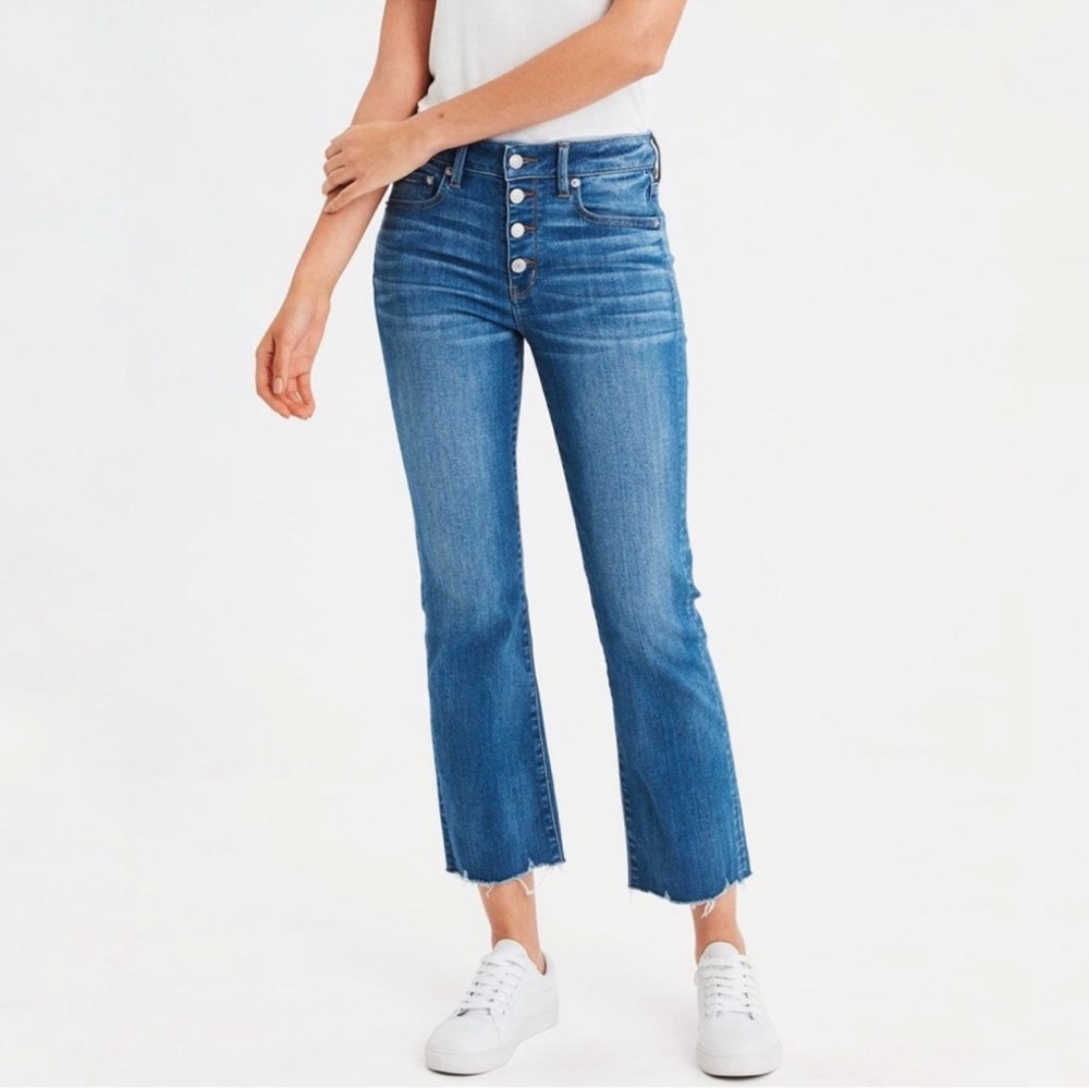American Eagle Outfitters High-Rise Cropped Button-Fly Jeans - Medium Blue